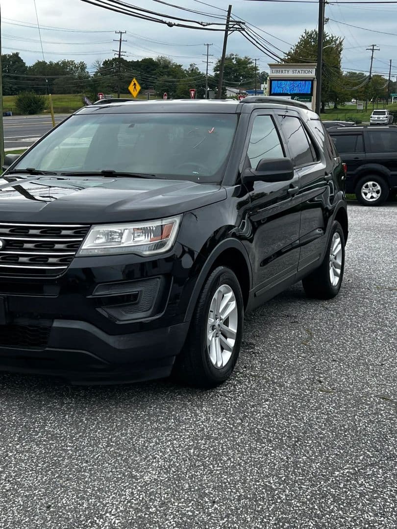2016 Ford Explorer Stock #73905 — photo 1 of 25