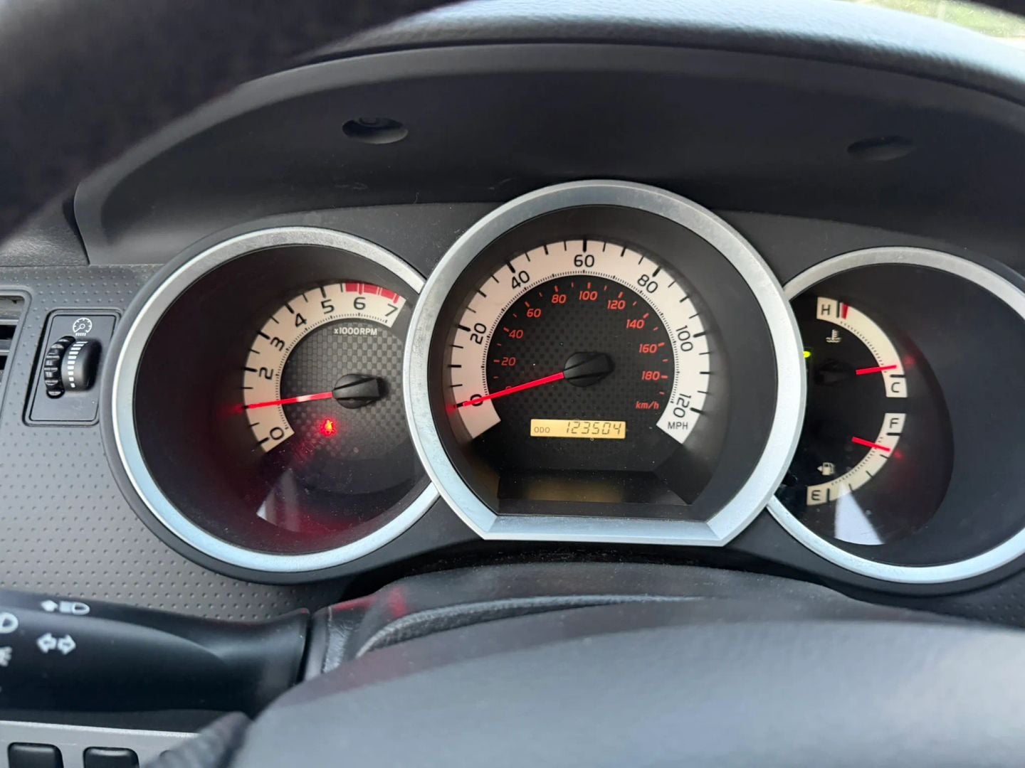 2013 Toyota Tacoma Double Cab Stock #017284 — photo 9 of 18