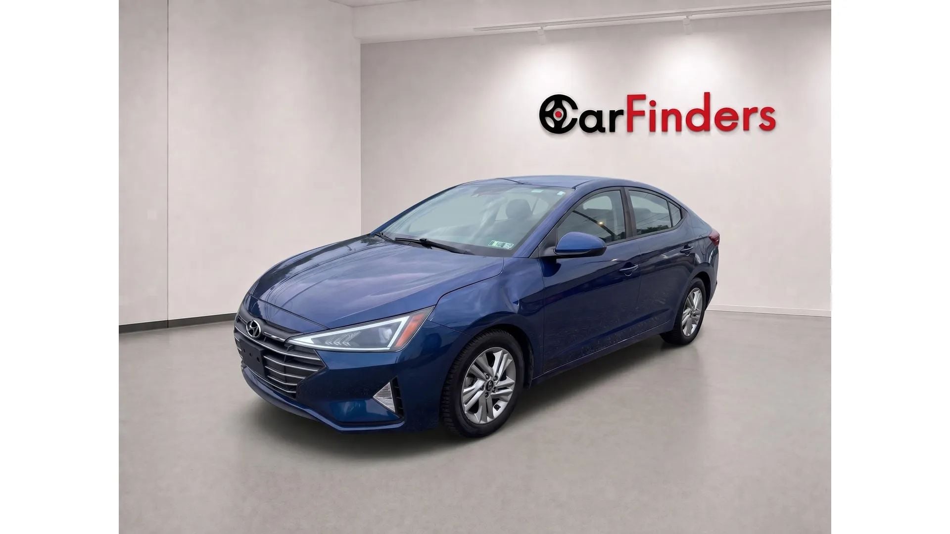 2019 Hyundai Elantra Stock #404752 — photo 2 of 11