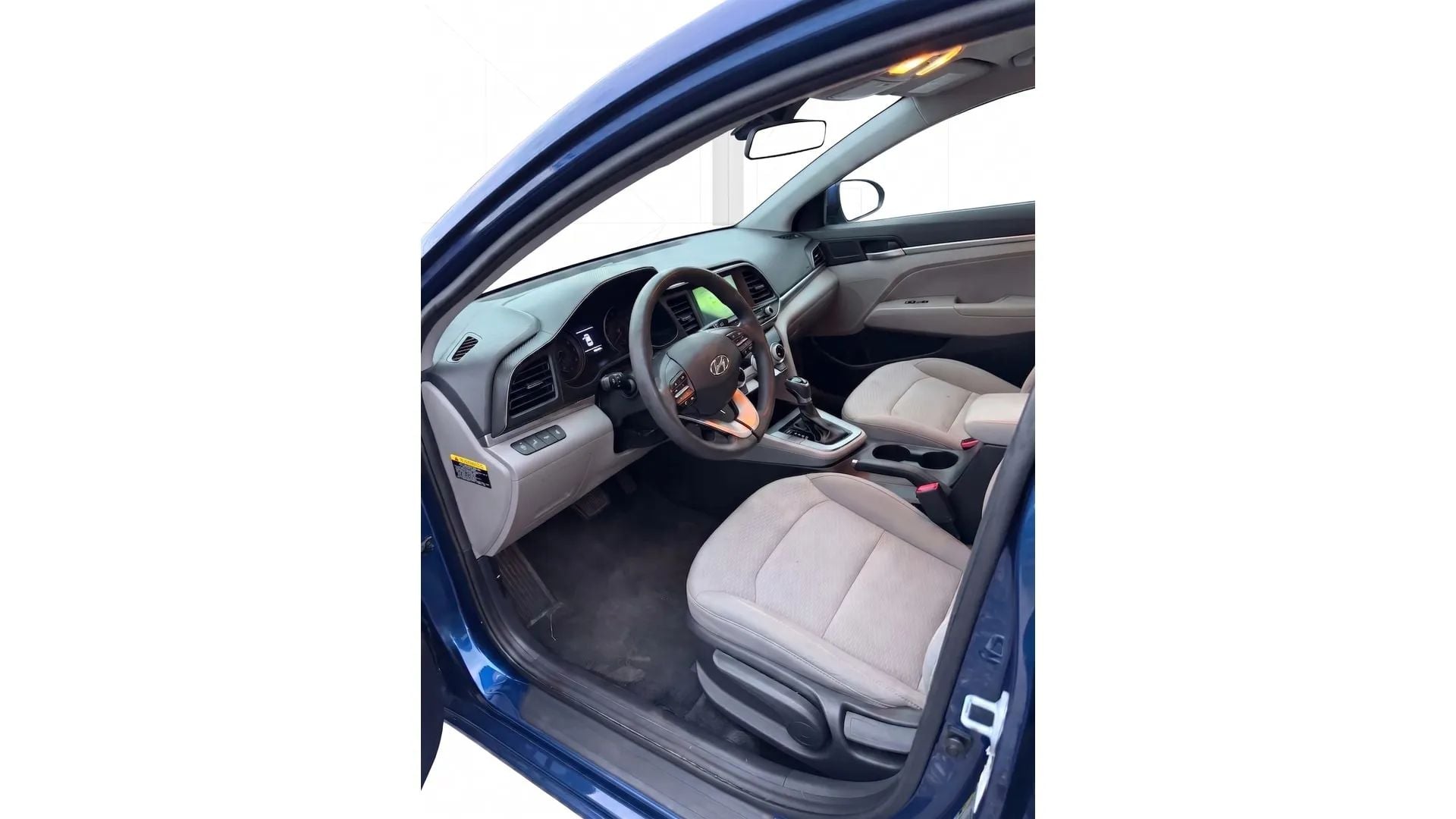2019 Hyundai Elantra Stock #404752 — photo 8 of 11