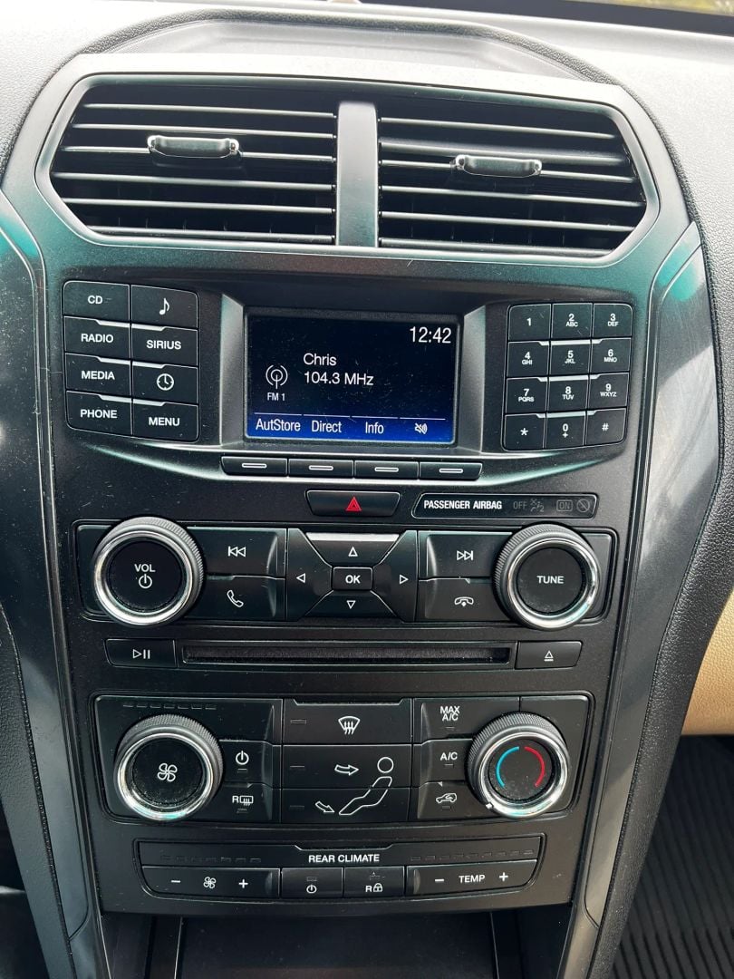 2016 Ford Explorer Stock #73905 — photo 15 of 25