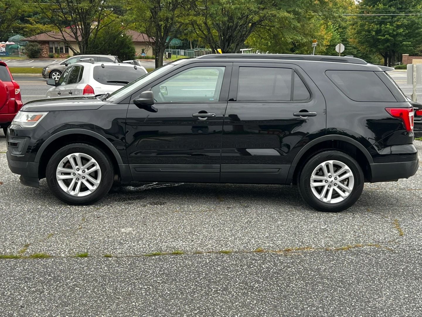 2016 Ford Explorer Stock #73905 — photo 3 of 25