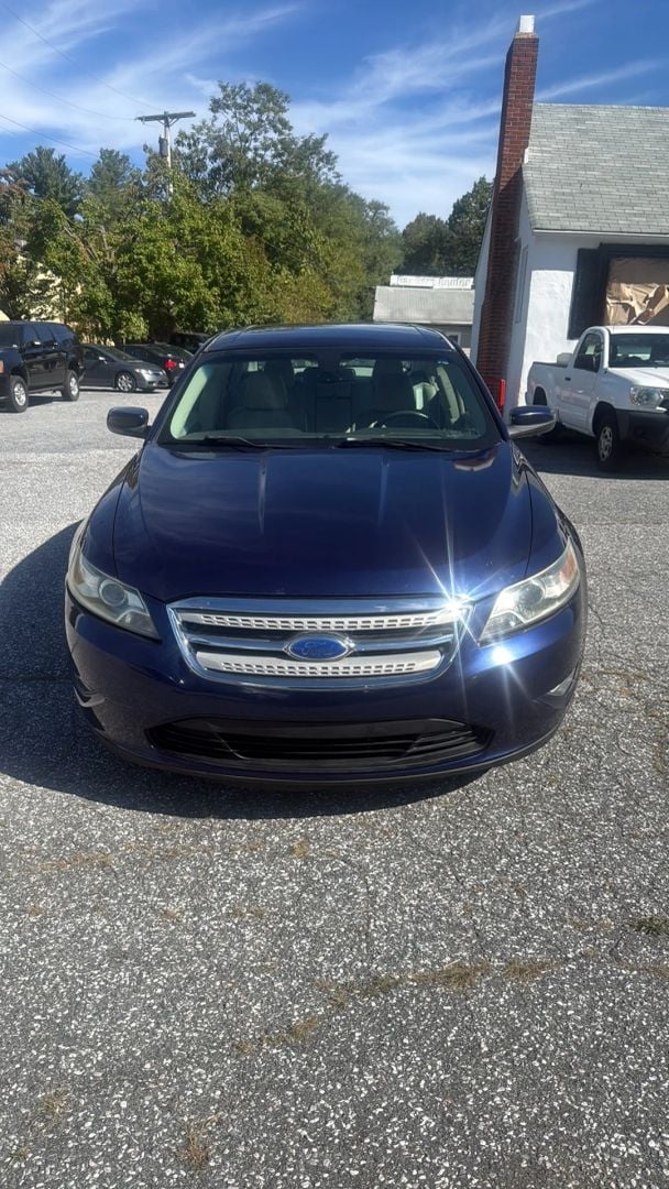 2011 Ford Taurus Stock #162839 — photo 1 of 13