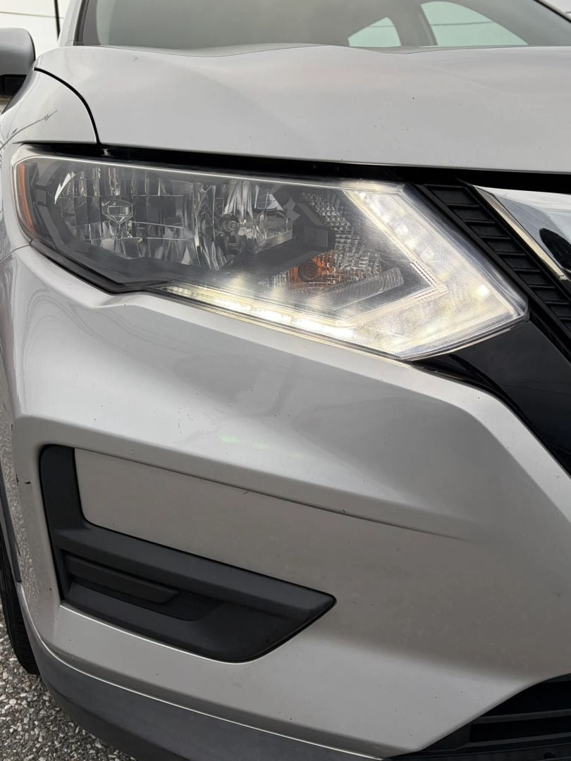 2018 Nissan Rogue Stock #546762 — photo 9 of 32