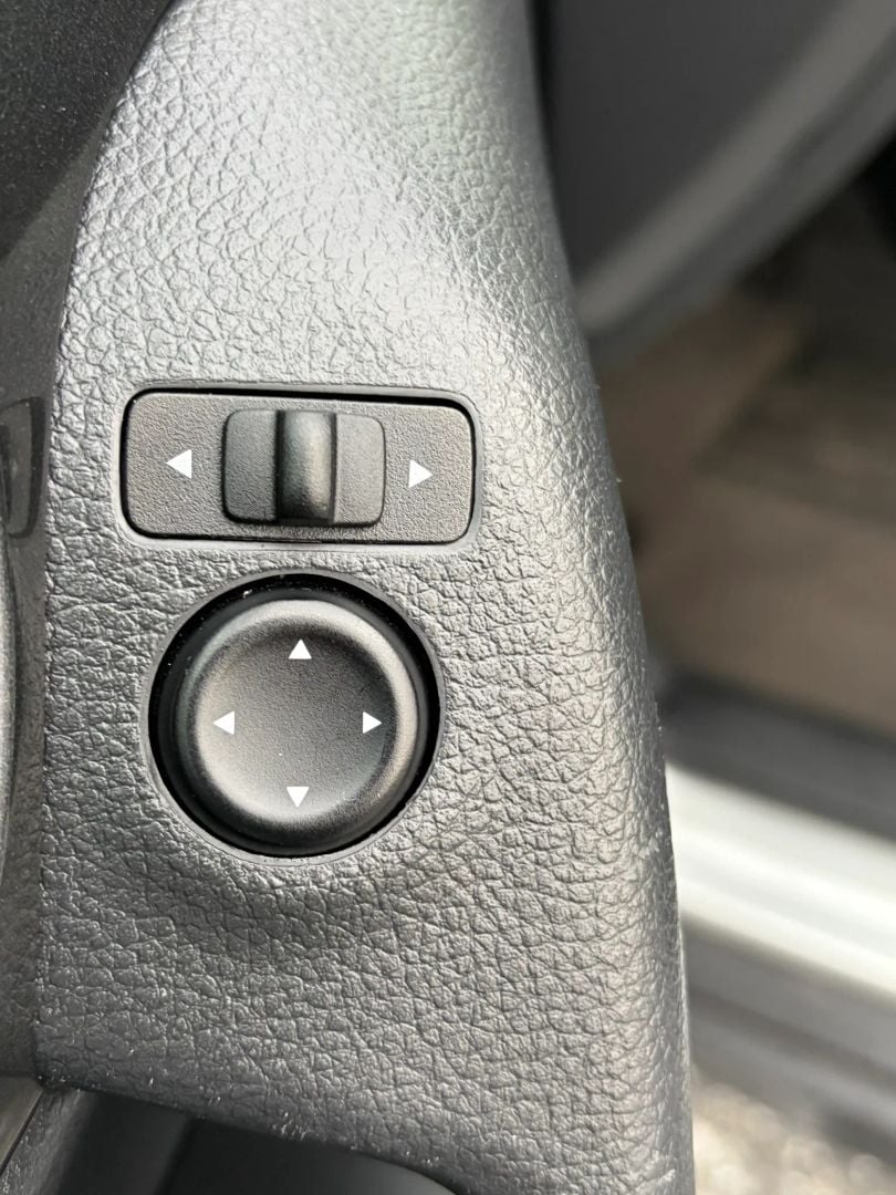 2018 Nissan Rogue Stock #546762 — photo 25 of 32