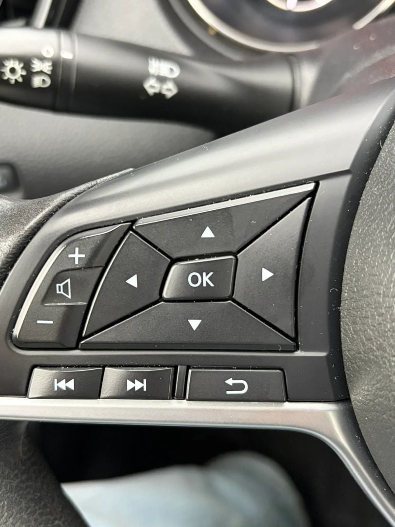 2018 Nissan Rogue Stock #546762 — photo 22 of 32