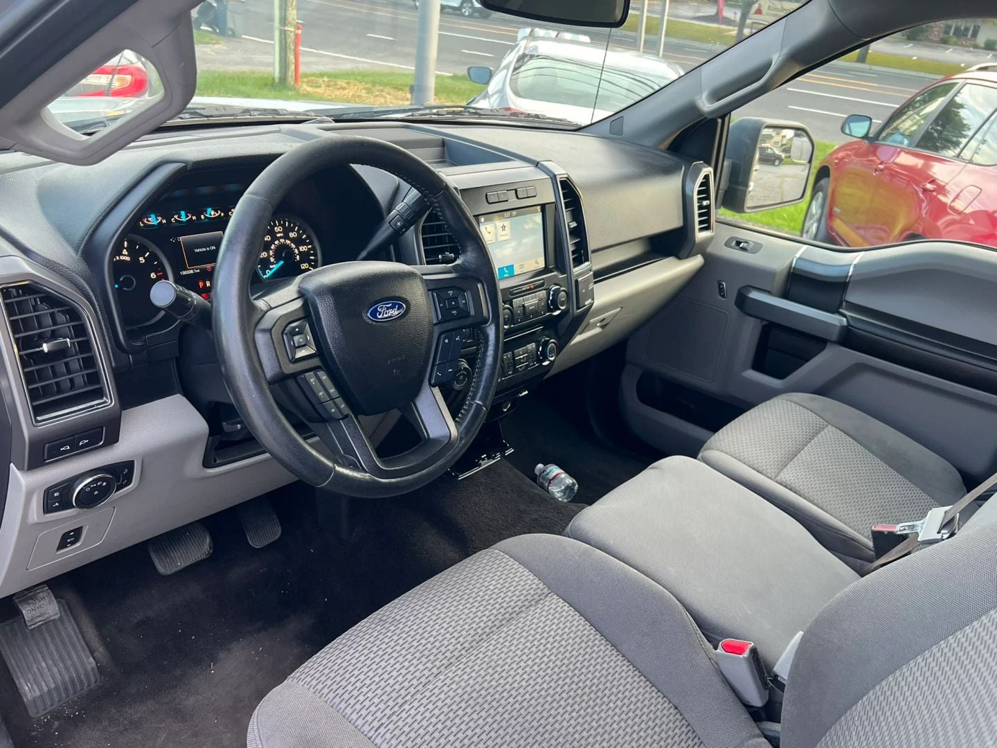 2017 Ford F150 SuperCrew Cab Stock #C76833 — photo 18 of 36