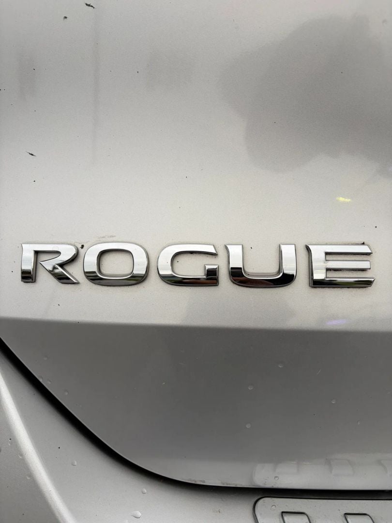 2018 Nissan Rogue Stock #546762 — photo 7 of 32