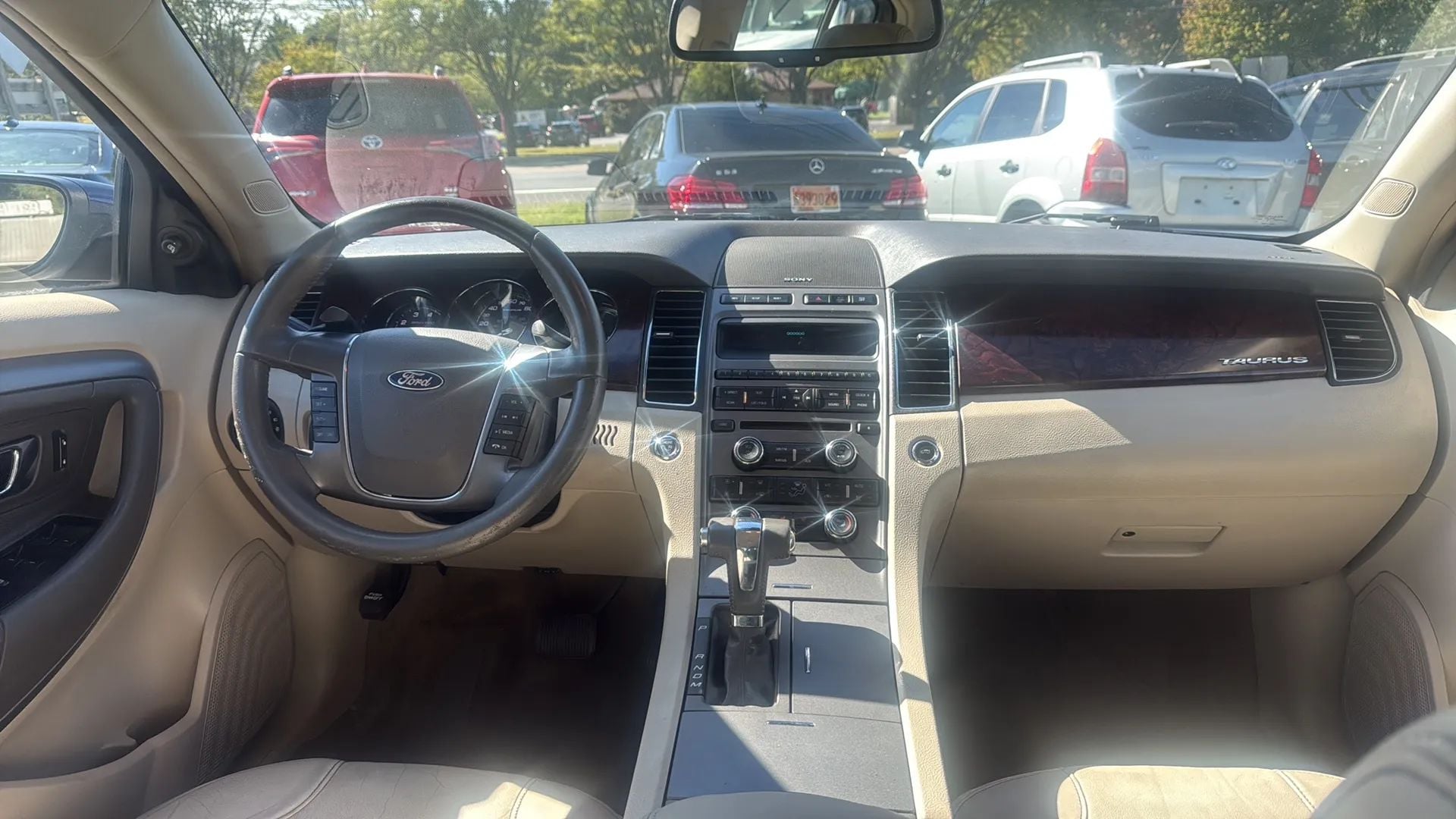 2011 Ford Taurus Stock #162839 — photo 8 of 13