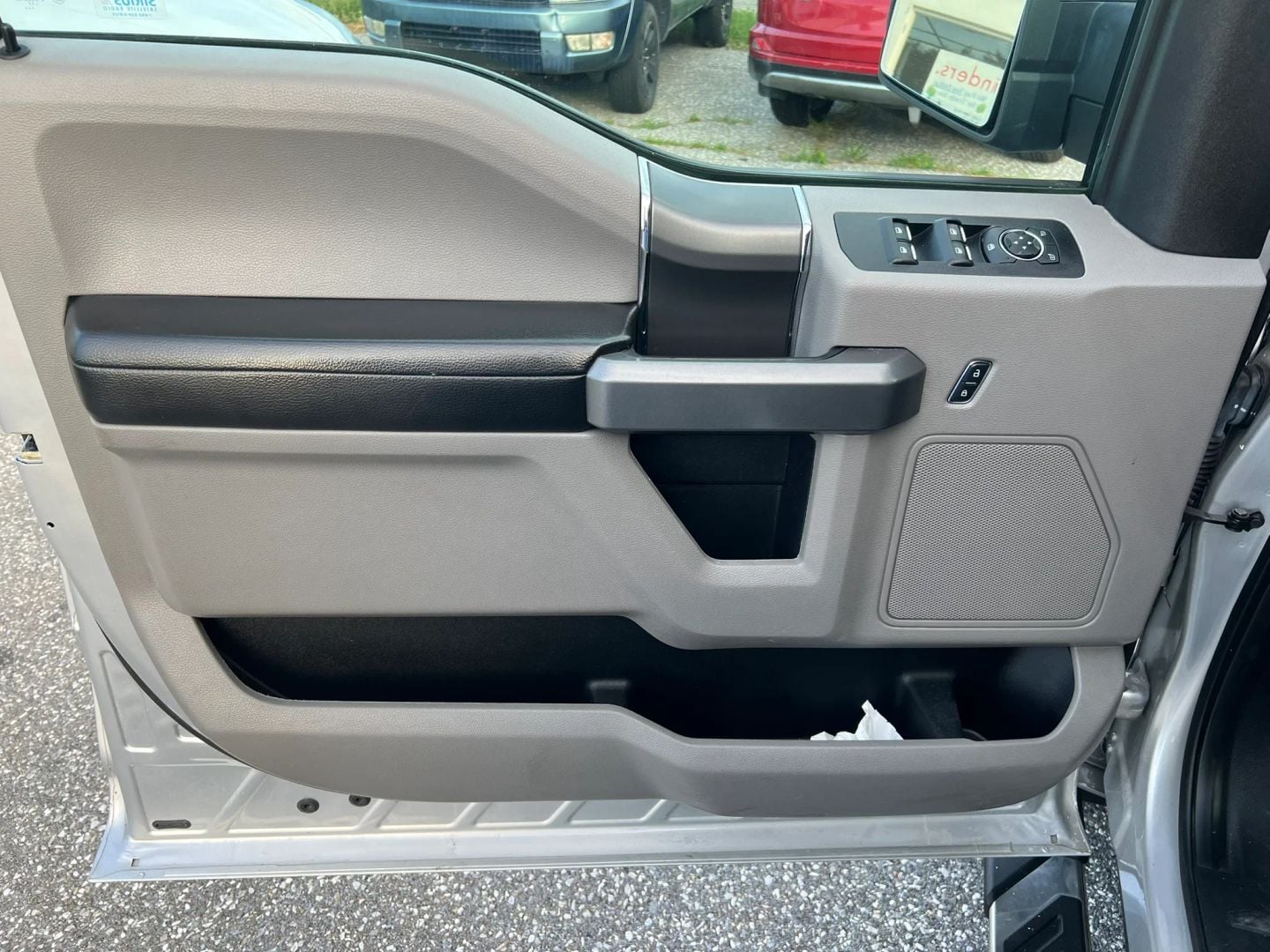 2017 Ford F150 SuperCrew Cab Stock #C76833 — photo 11 of 36