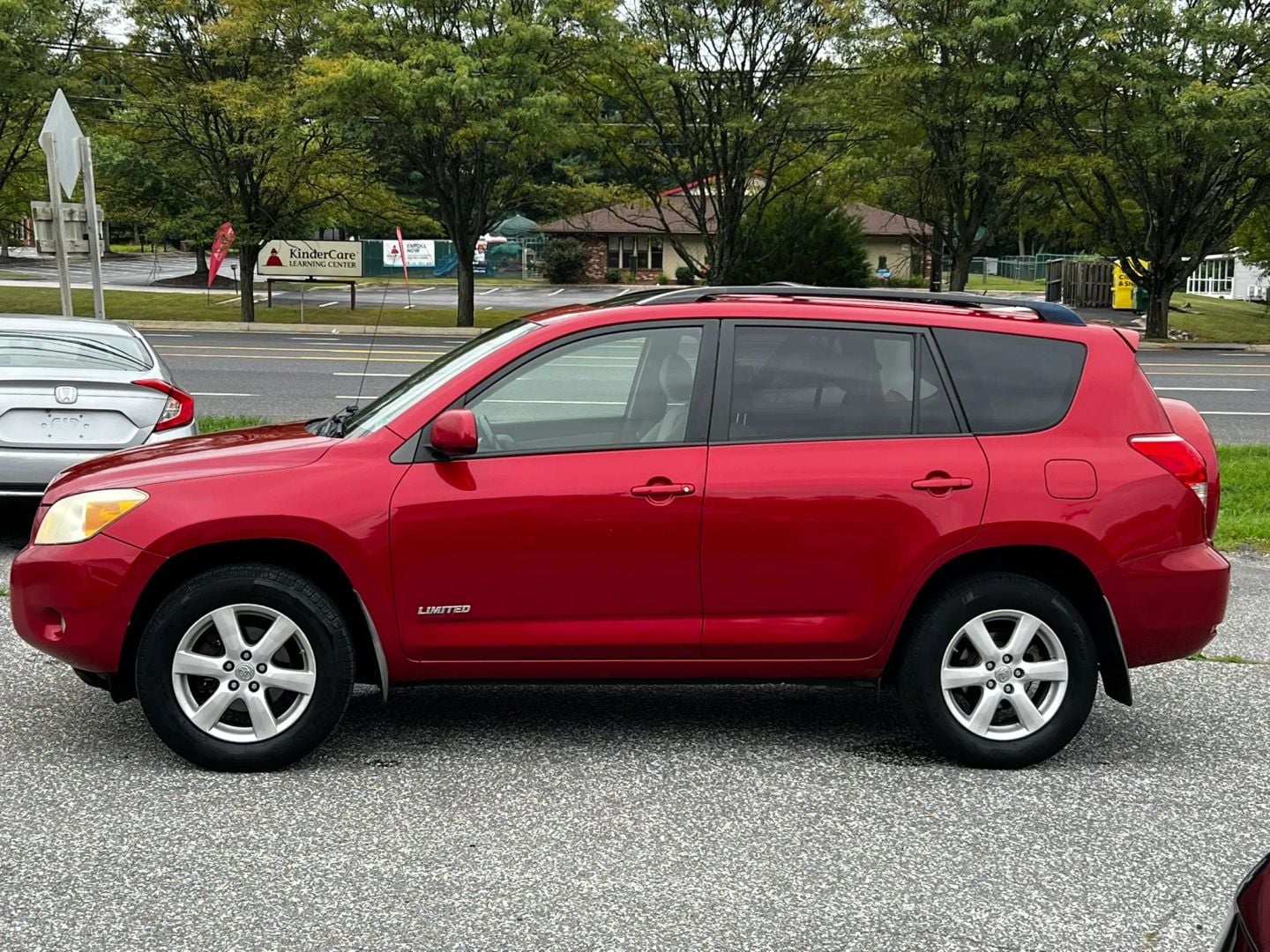 2007 Toyota RAV4 Stock #029480 — photo 3 of 25
