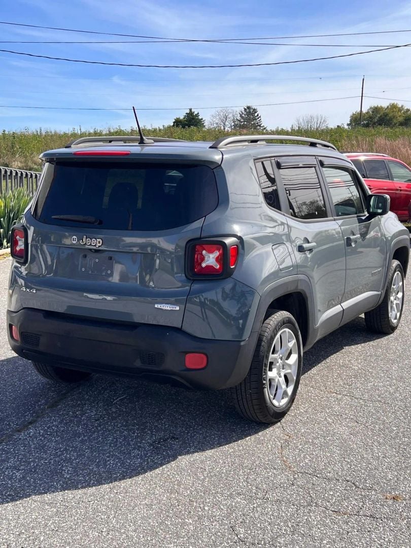 2017 Jeep Renegade Stock #G13466 — photo 8 of 16